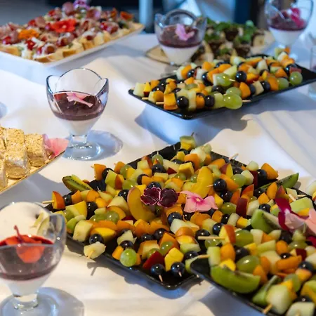 Satelit Lux منتجع *